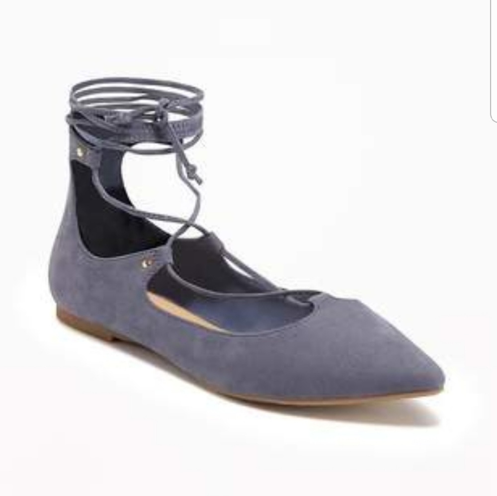 NWOT Ghillie Lace up Flats